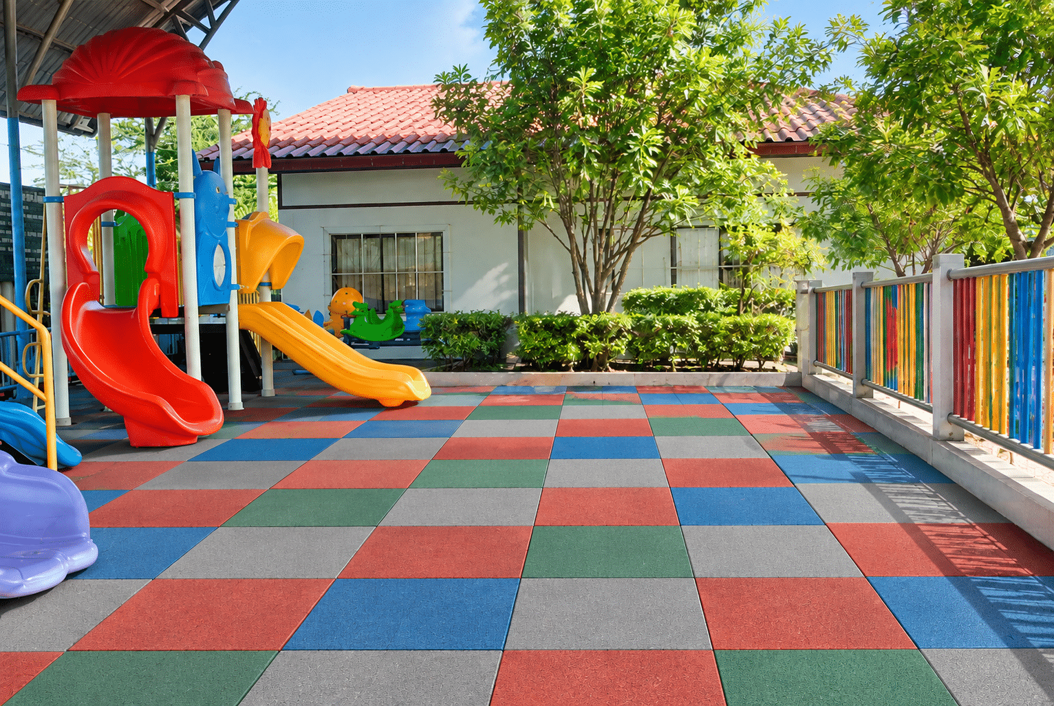 บล็อกยาง Rubber Tile ปูสนามเด็กเล่น